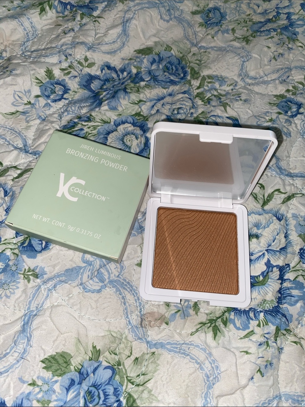 YC Collection Jireh Luminous Bronzing Powder - Enough